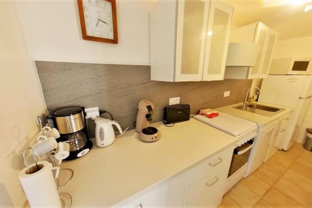 La Terrasse Ensoleillee Arles Camargue Apartment Bagian luar foto